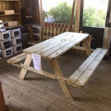Picknicktafel grenen geïmpregneerd 180x160x75 cm Picknicktafel grenen geïmpregneerd 180x160x75 cm